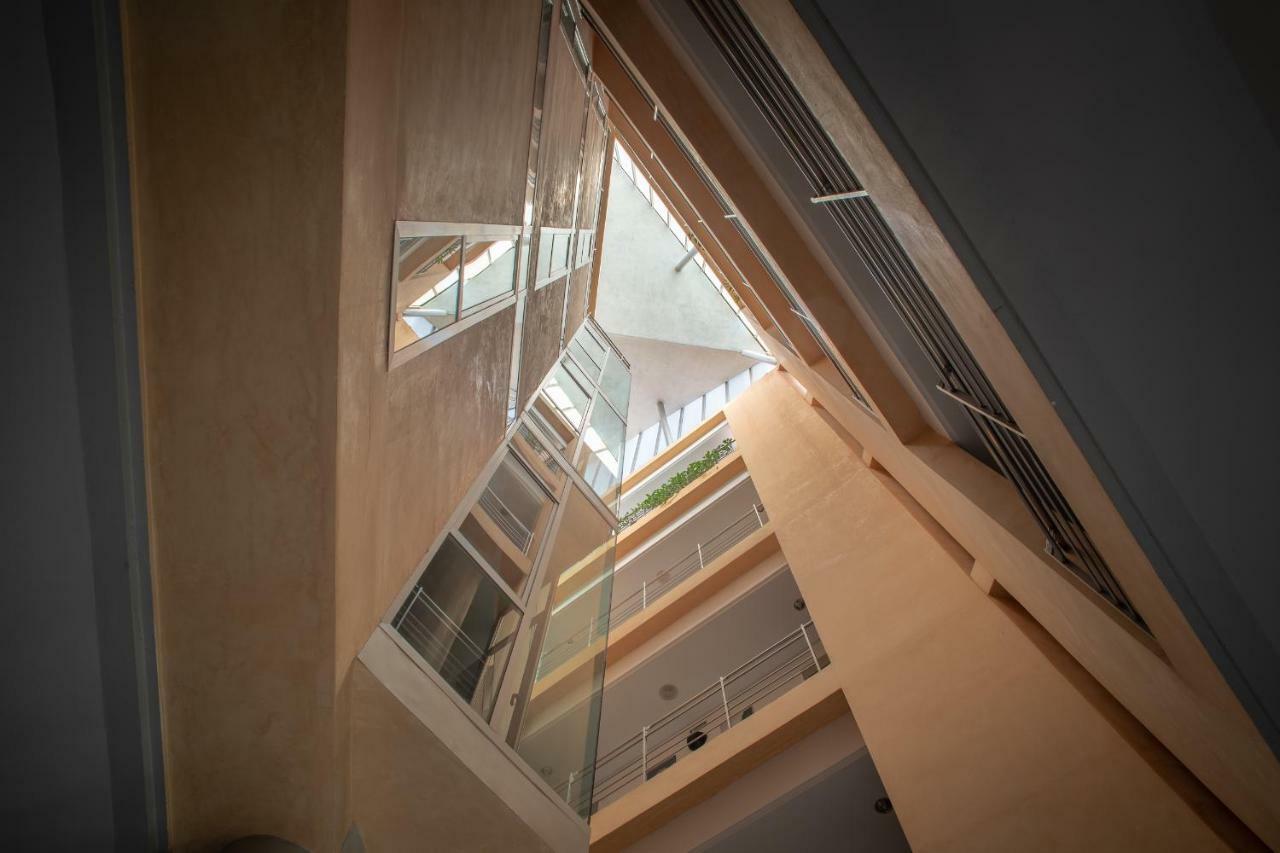 Отель Residencia Sagrado Corazon Севилья Экстерьер фото