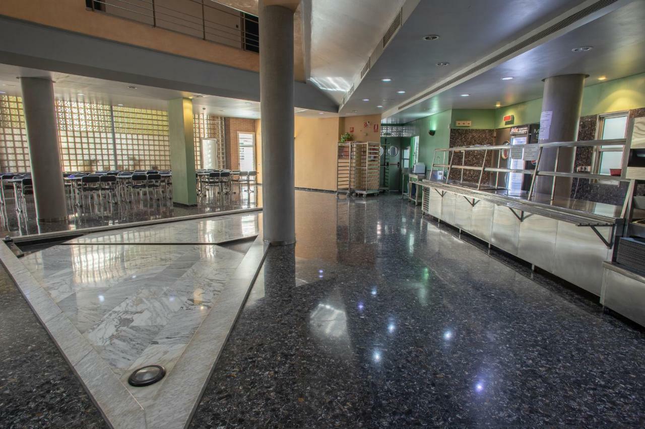 Отель Residencia Sagrado Corazon Севилья Экстерьер фото