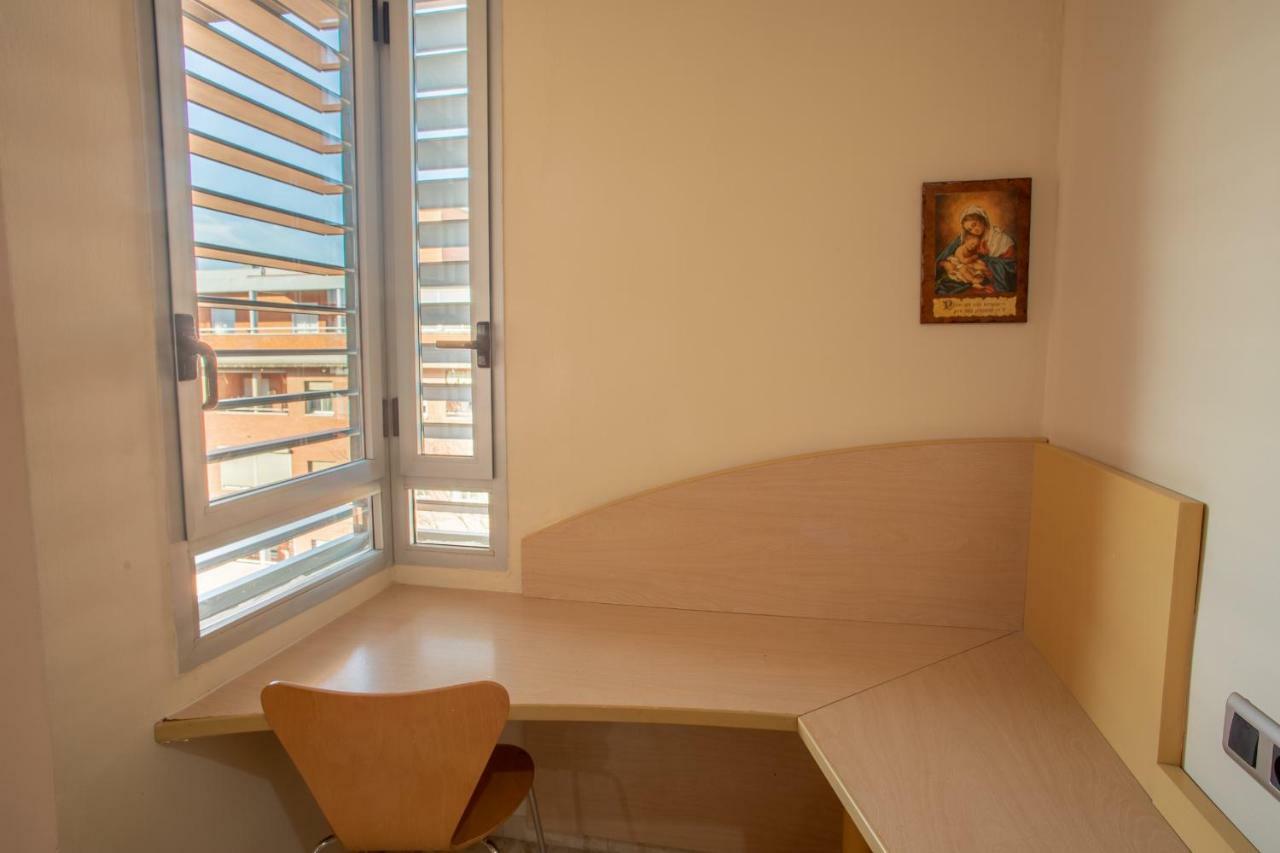Отель Residencia Sagrado Corazon Севилья Экстерьер фото